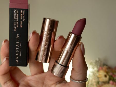 Anastasia Beverlly Hills Lipsticks Supply